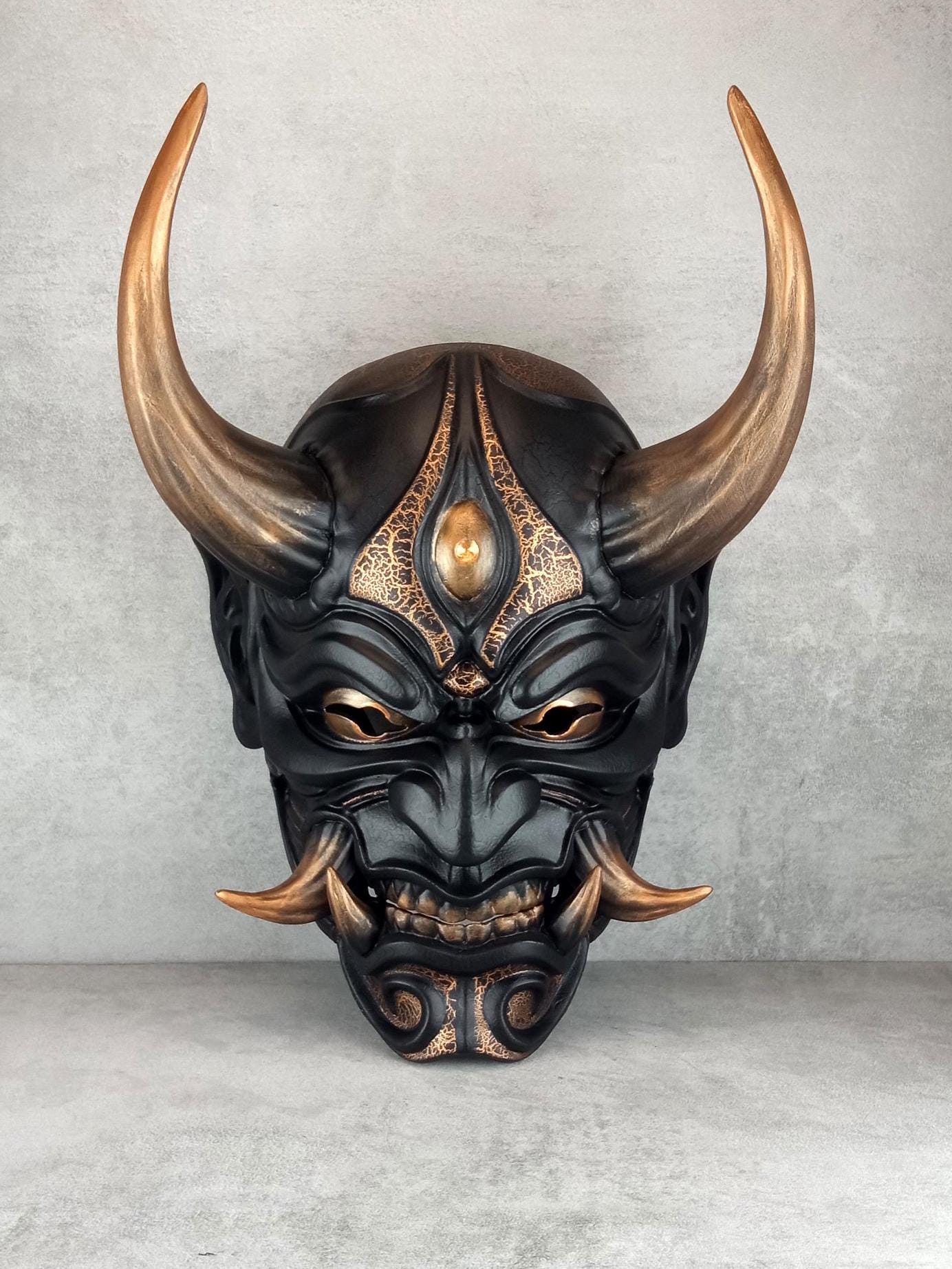 Bronzener Inseldämon – Traditionelle Hannya-Maske
