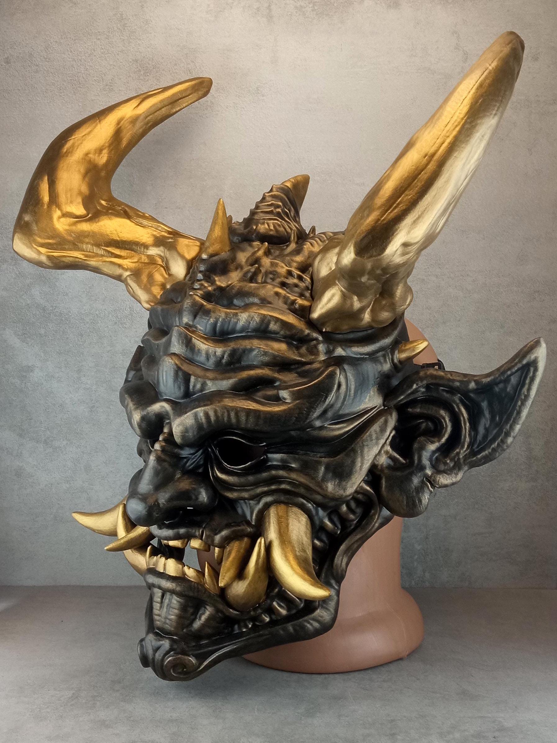 Einzigartige Oni-Dämonenmaske mit großen Bronzehörnern – handgefertigtes Sammlerstück im japanischen Stil