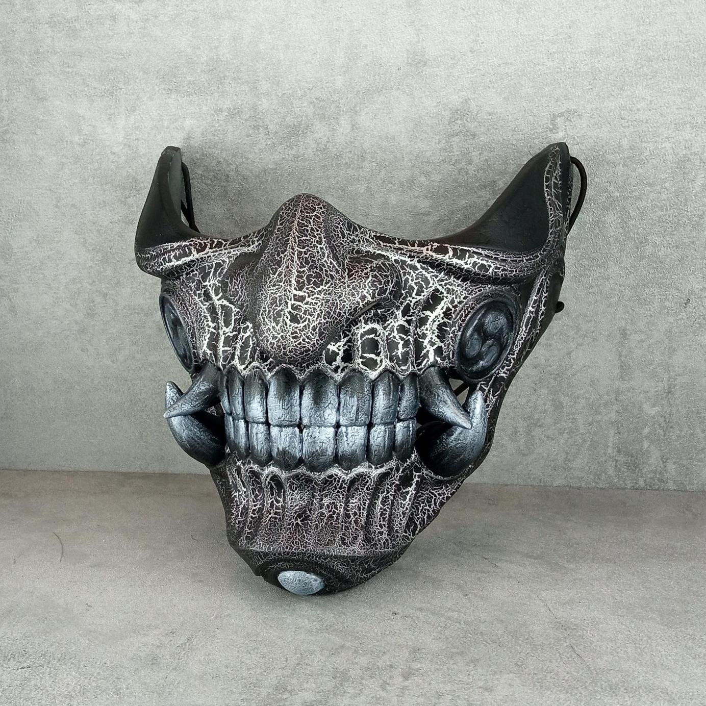 Samurai-Maske mit silbernen Rissen, Traditionelle japanische Hannya-Maske, Tragbare Maske, Kabuki-Dämonenmaske, Oni-Maske, Wanddekoration, Silbermaske