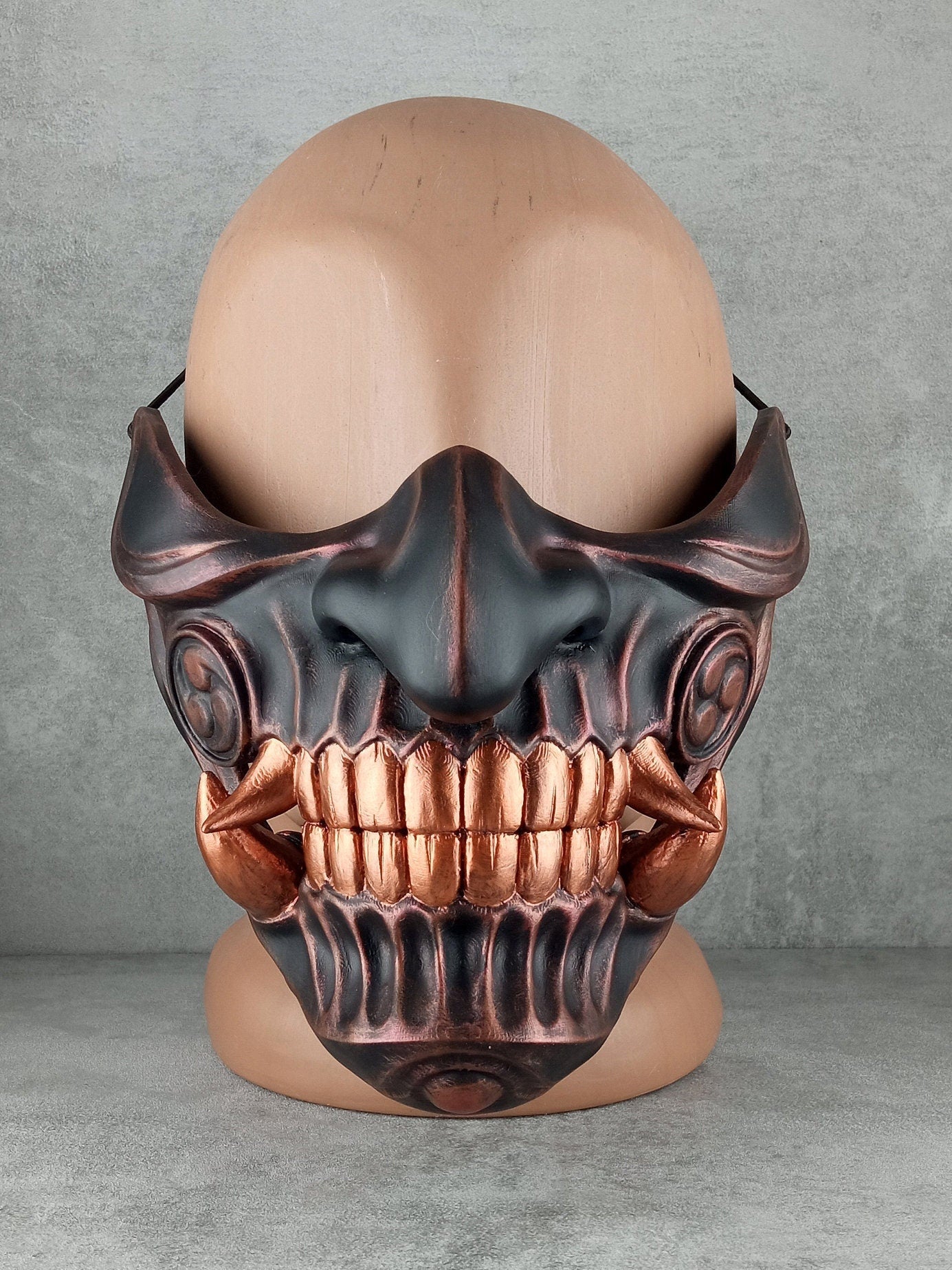 Schwarze und kupferne Samurai-Maske, Traditionelle japanische Hannya-Maske, Tragbare Maske, Kabuki-Dämonenmaske, Oni-Maske, Wanddekoration Oni-Maske mit Seil