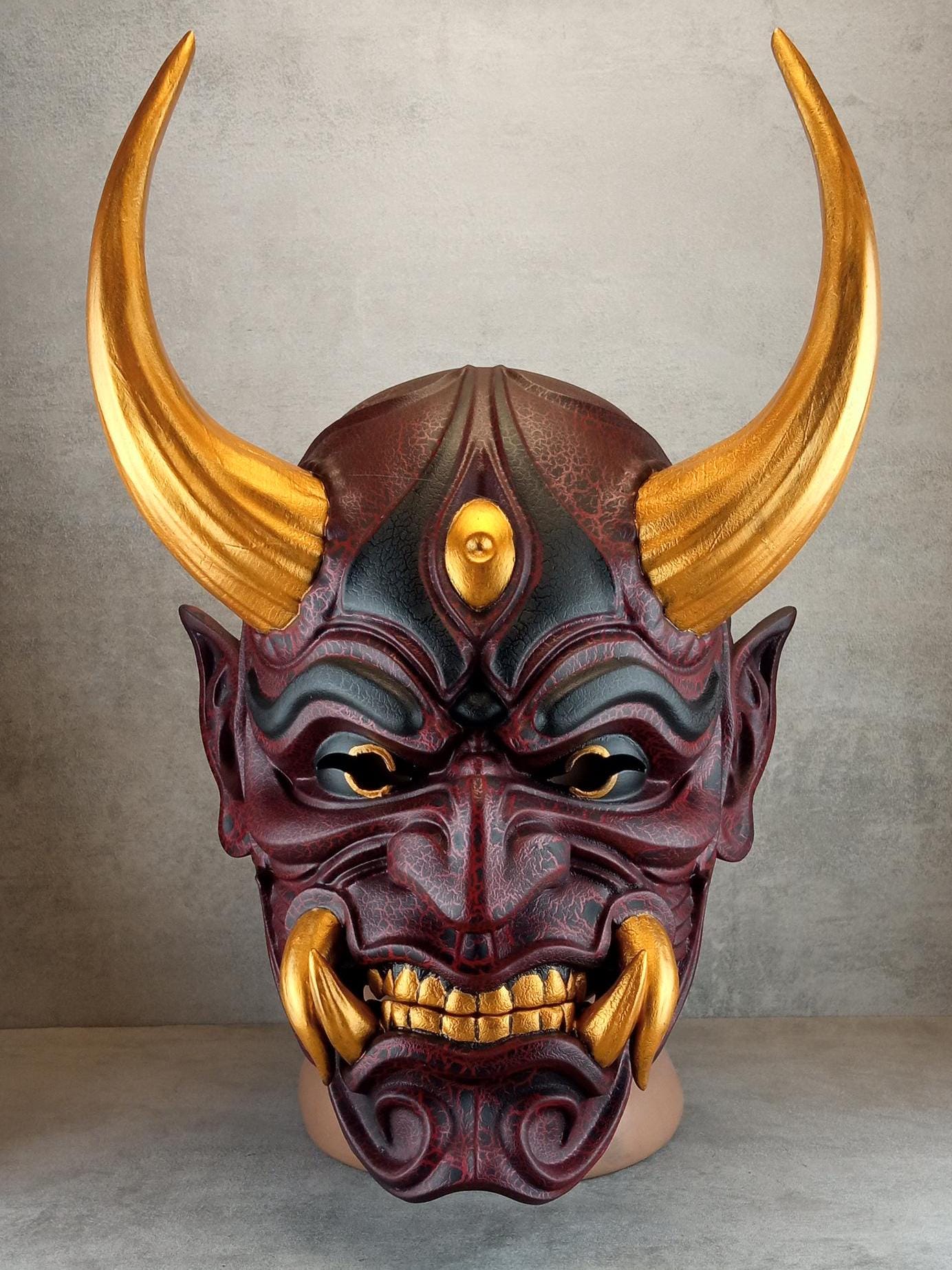 Traditional Japanese Hannya Mask – Cherry Red with Cracks, Large Golden Horns, Fangs & Eyes