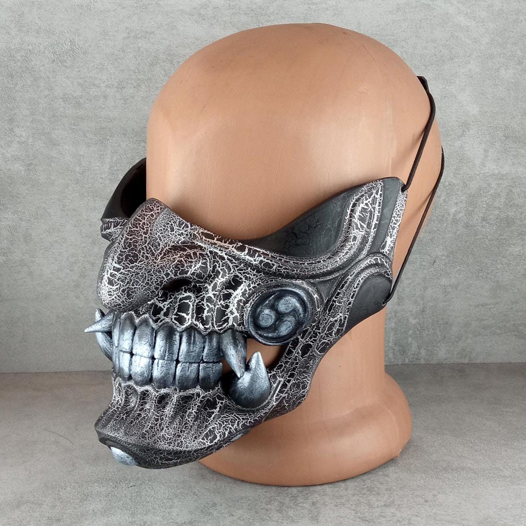 Samurai-Maske mit silbernen Rissen, Traditionelle japanische Hannya-Maske, Tragbare Maske, Kabuki-Dämonenmaske, Oni-Maske, Wanddekoration, Silbermaske