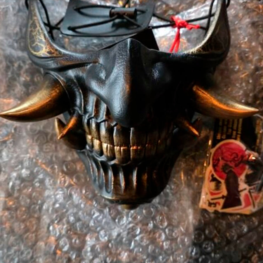 Schwarze und kupferne Samurai-Maske, Traditionelle japanische Hannya-Maske, Tragbare Maske, Kabuki-Dämonenmaske, Oni-Maske, Wanddekoration Oni-Maske mit Seil