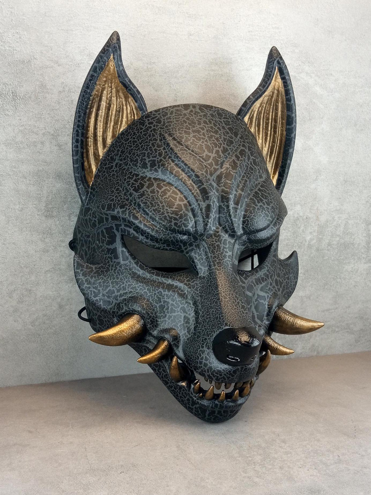 Cracked Gray Kitsune (Okami) Mask with Bronze Fangs
