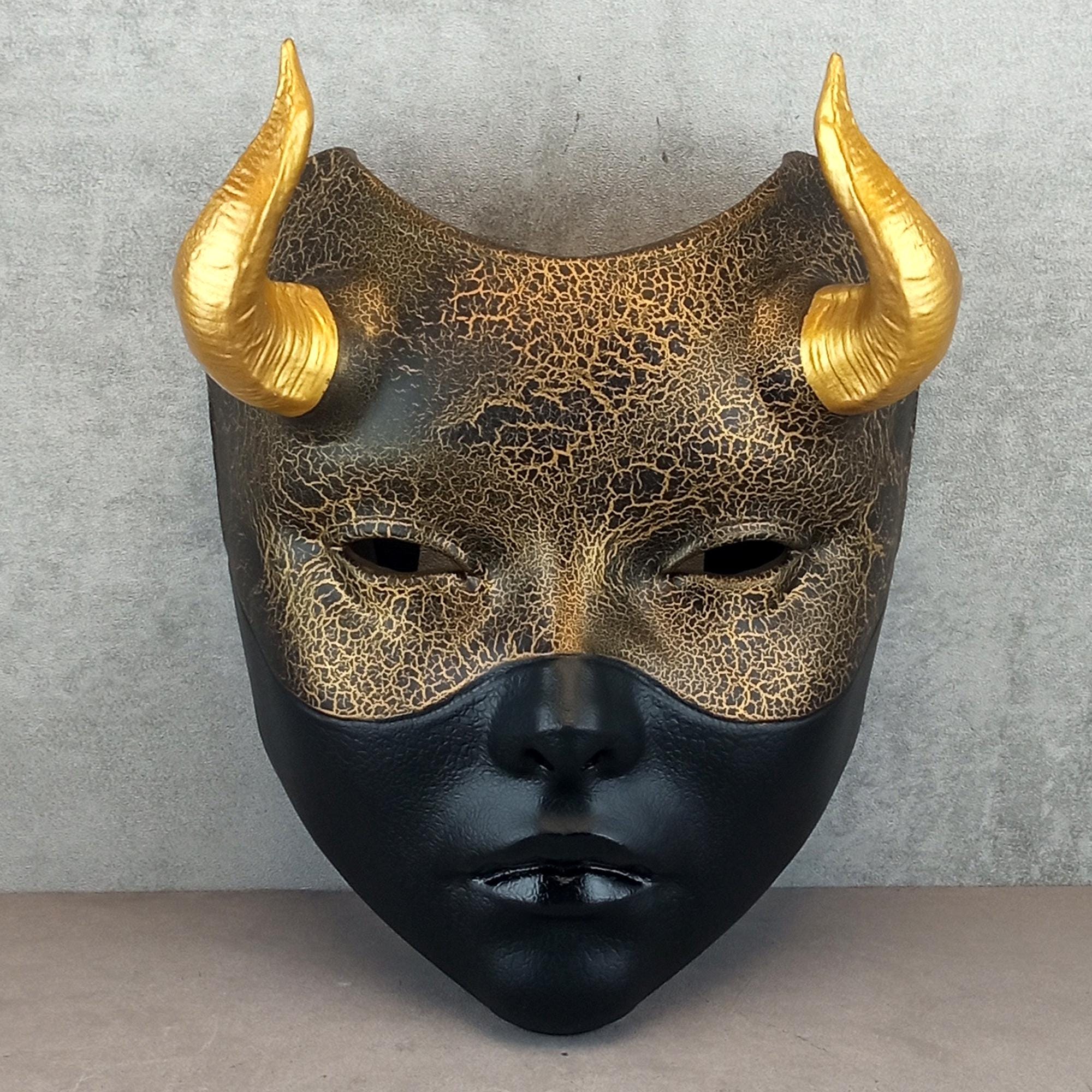 Geisha-Maske - schwarz mit Gold, Frauenmaske mit Hörnern, Hexenmaske, japanische Frauenmaske, weiße Maske