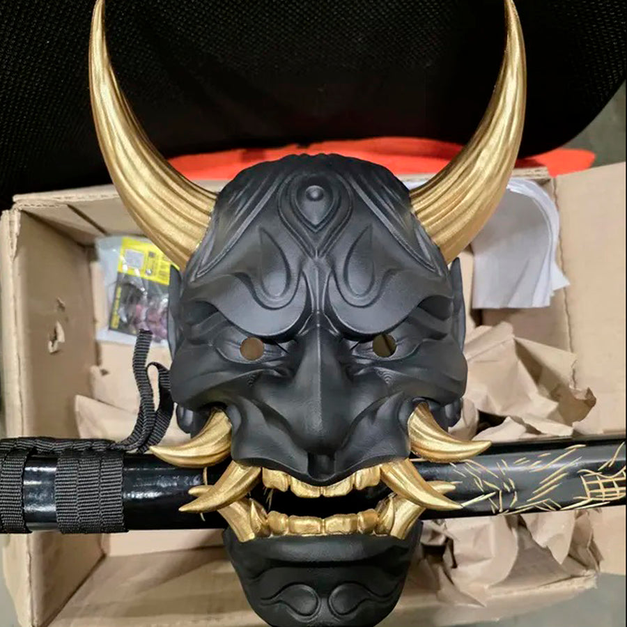 Bronzener Inseldämon – Traditionelle Hannya-Maske