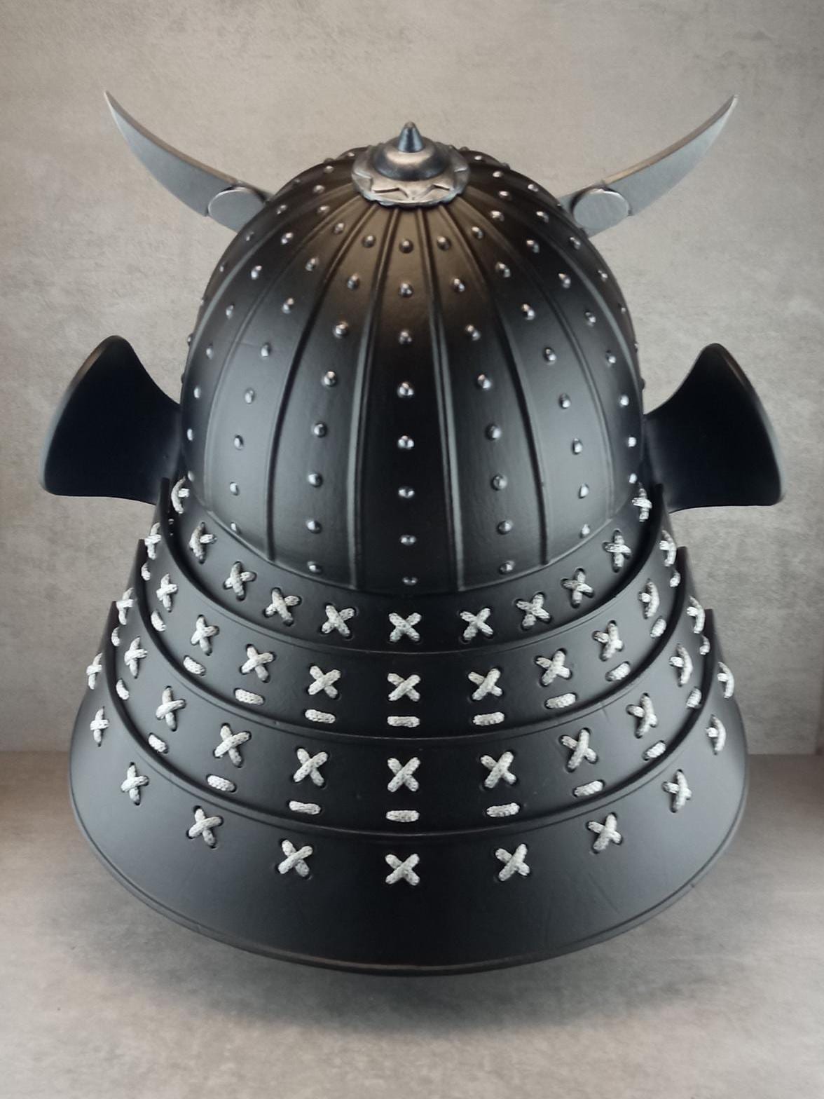 Samurai Kabuto Helmet – Black with Silver Crescent and Oni Tiger Crest | With Half-Mask or Full Somen