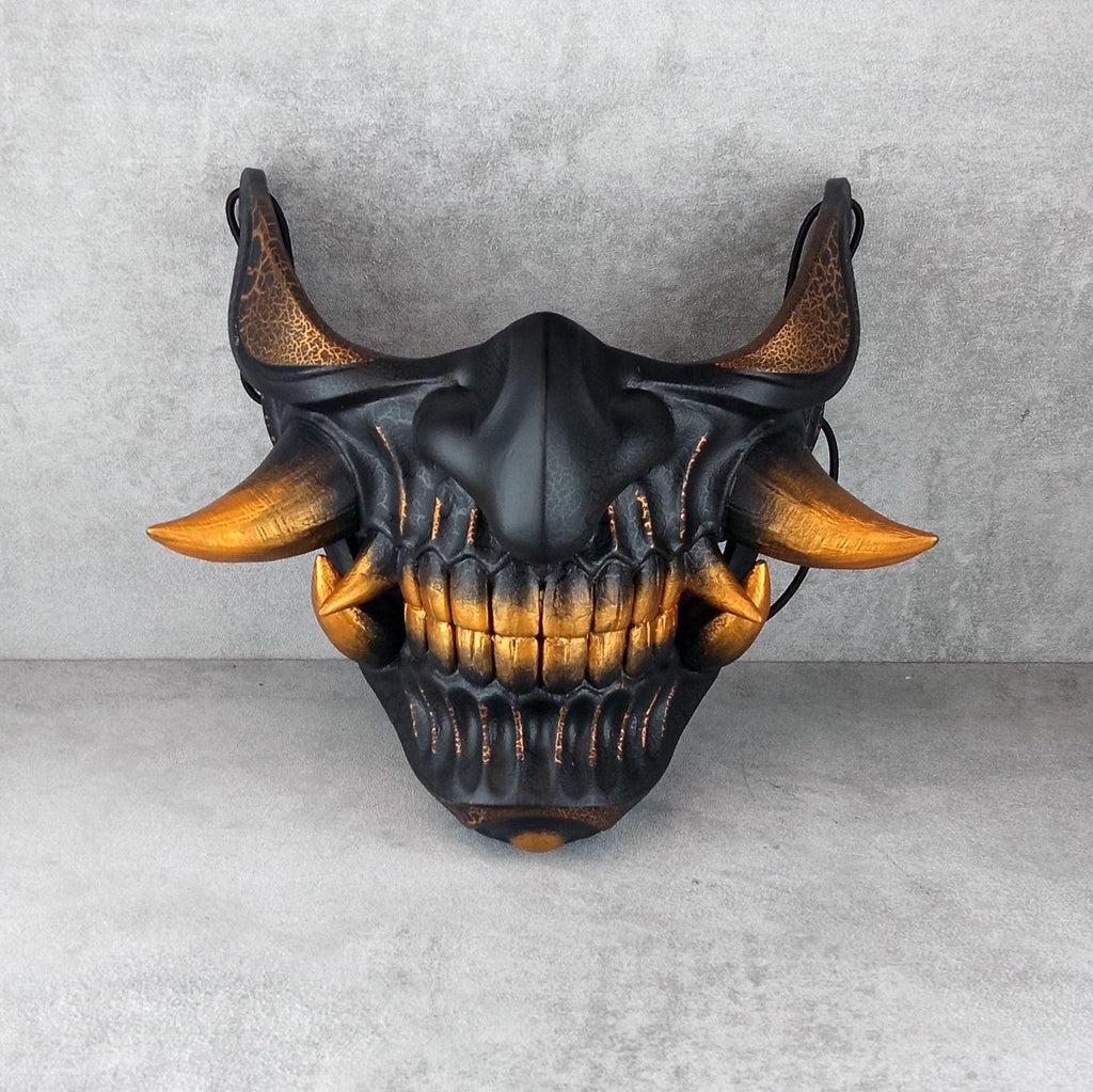 Schwarze Samurai-Maske mit goldenen Rissen, Traditionelle japanische Hannya-Maske, Tragbare Maske, Kabuki-Dämonenmaske, Oni-Maske, Wanddekoration