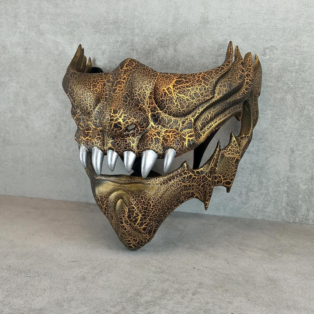 Samurai-Maske mit goldenen Rissen, Traditionelle japanische Hannya-Maske, Tragbare Maske, Kabuki-Dämonenmaske, Oni-Maske, Wanddekoration