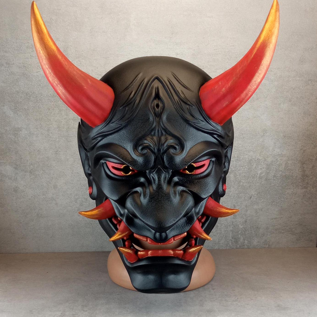 Traditionelle japanische Hannya-Dämonenmaske – „Feuerflammen“-Dämon