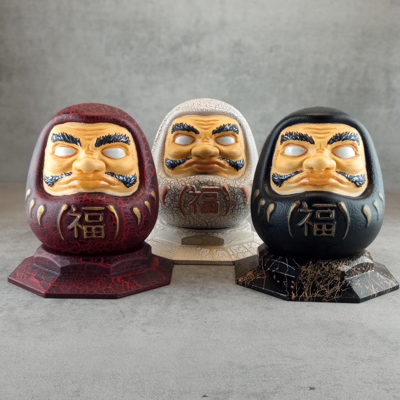 Traditionelle japanische Daruma-Puppe.