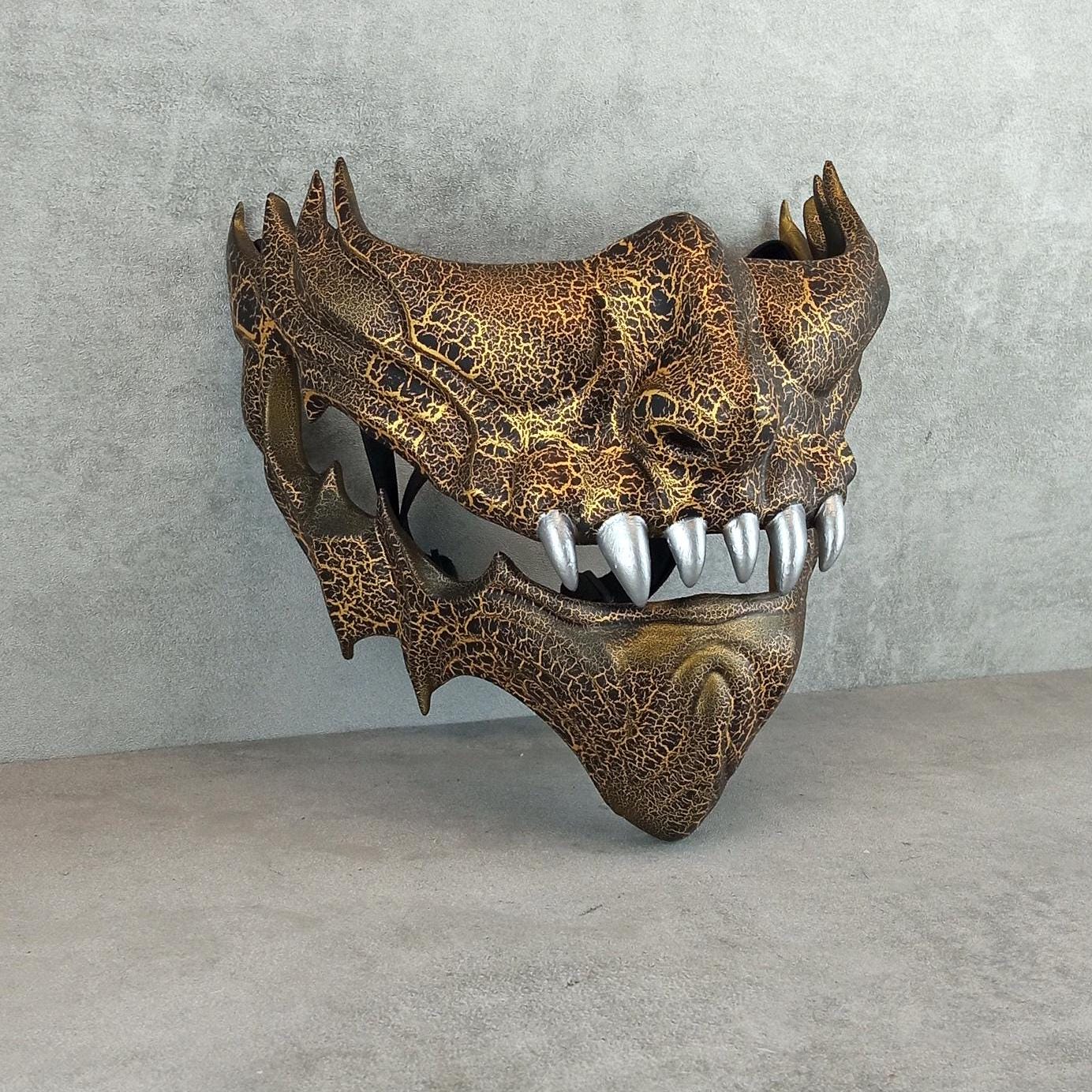 Samurai Half Mask – Cracked Gold Finish with Sharp Silver Fangs – Cosplay & LARP Accessory"