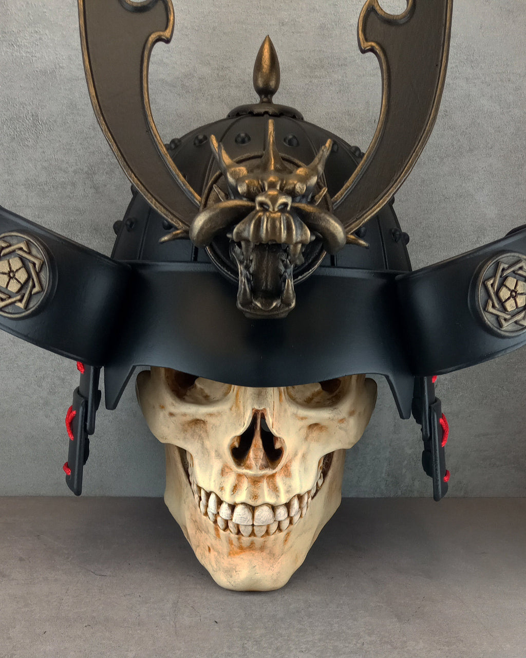 Wanddeko "Samurai-Totenkopf" (Totenkopf in Naturton)