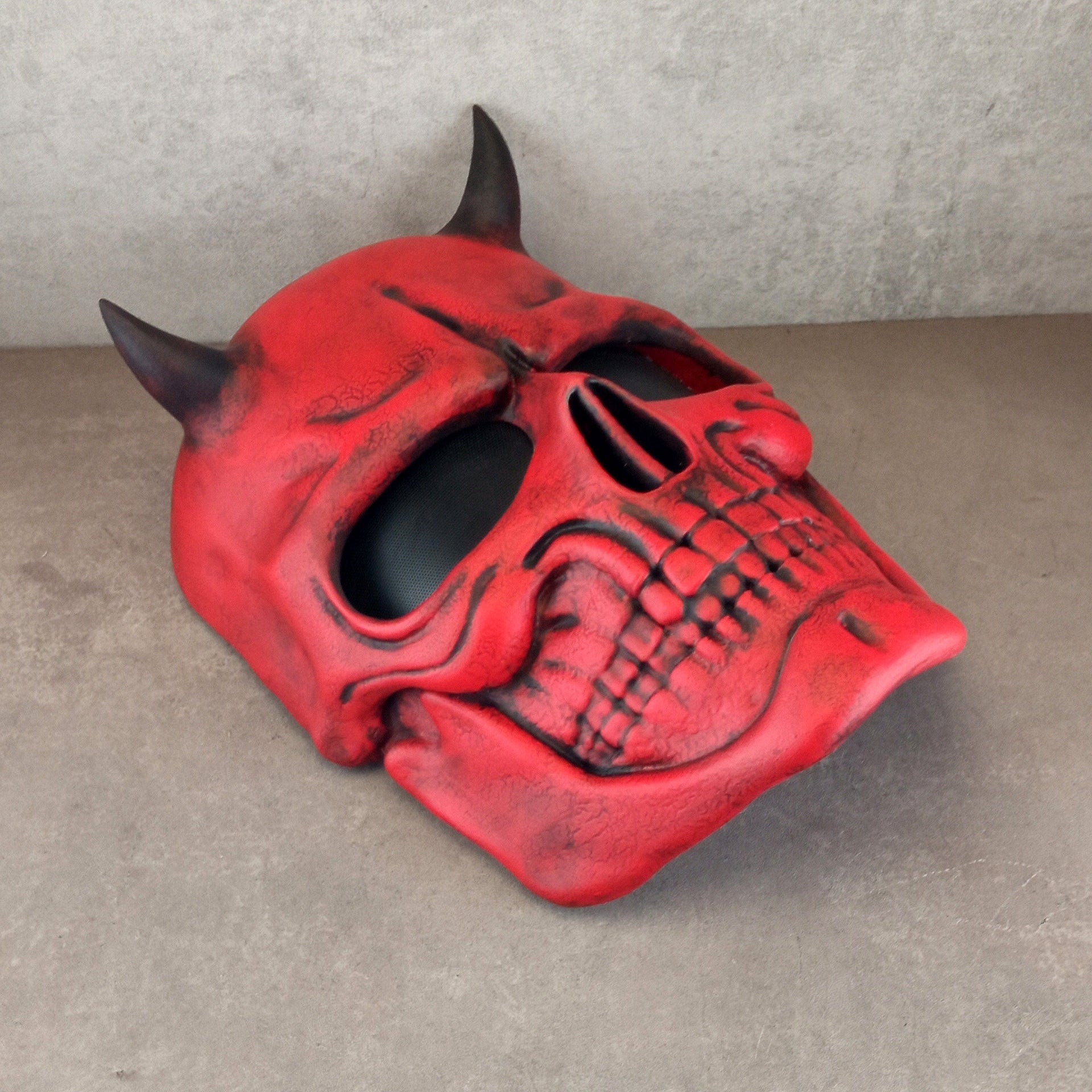 Red skull mask with horns, red demon skull mask, horror mask,scary mask, Halloween mask