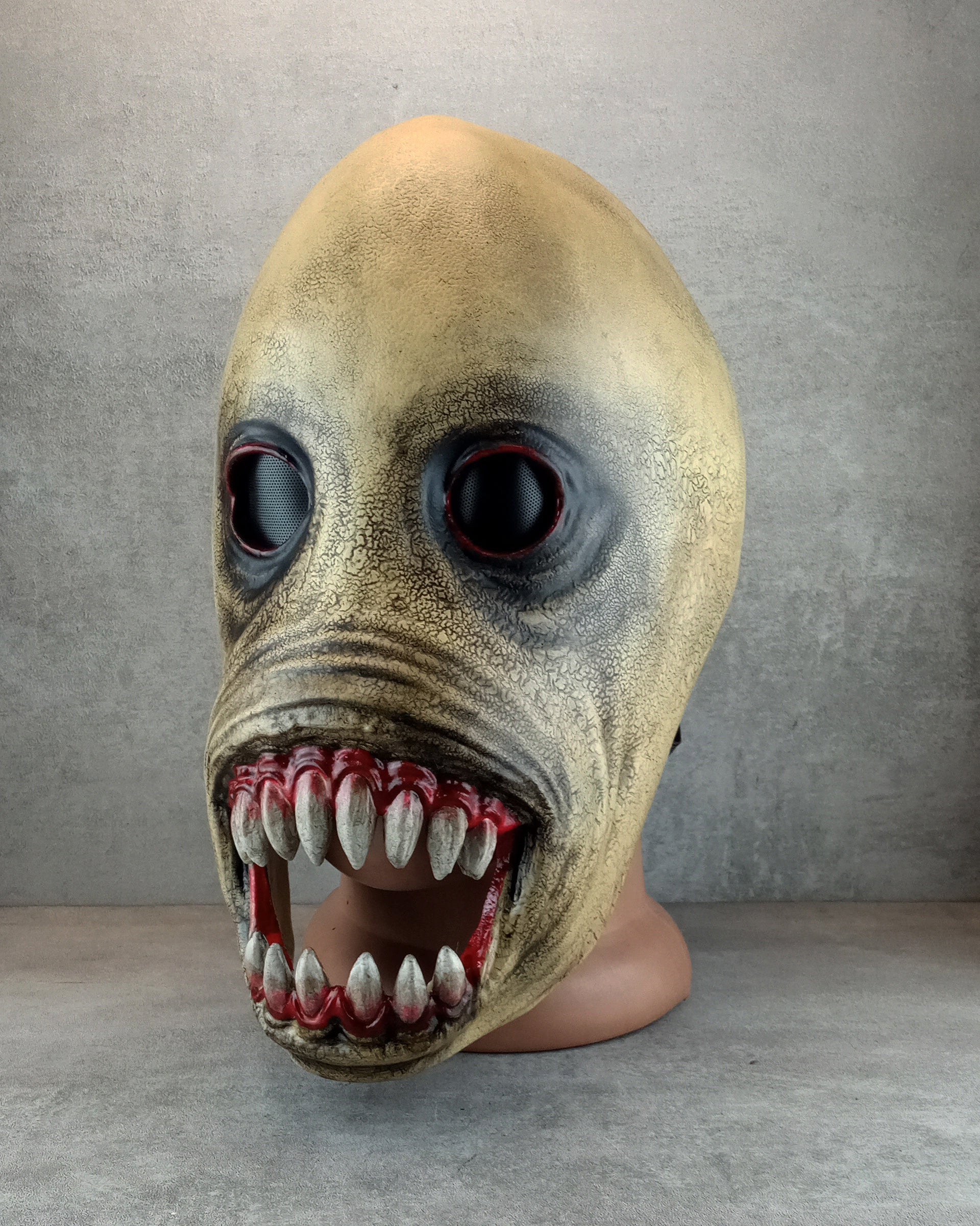 Nightfang Phantom Mask