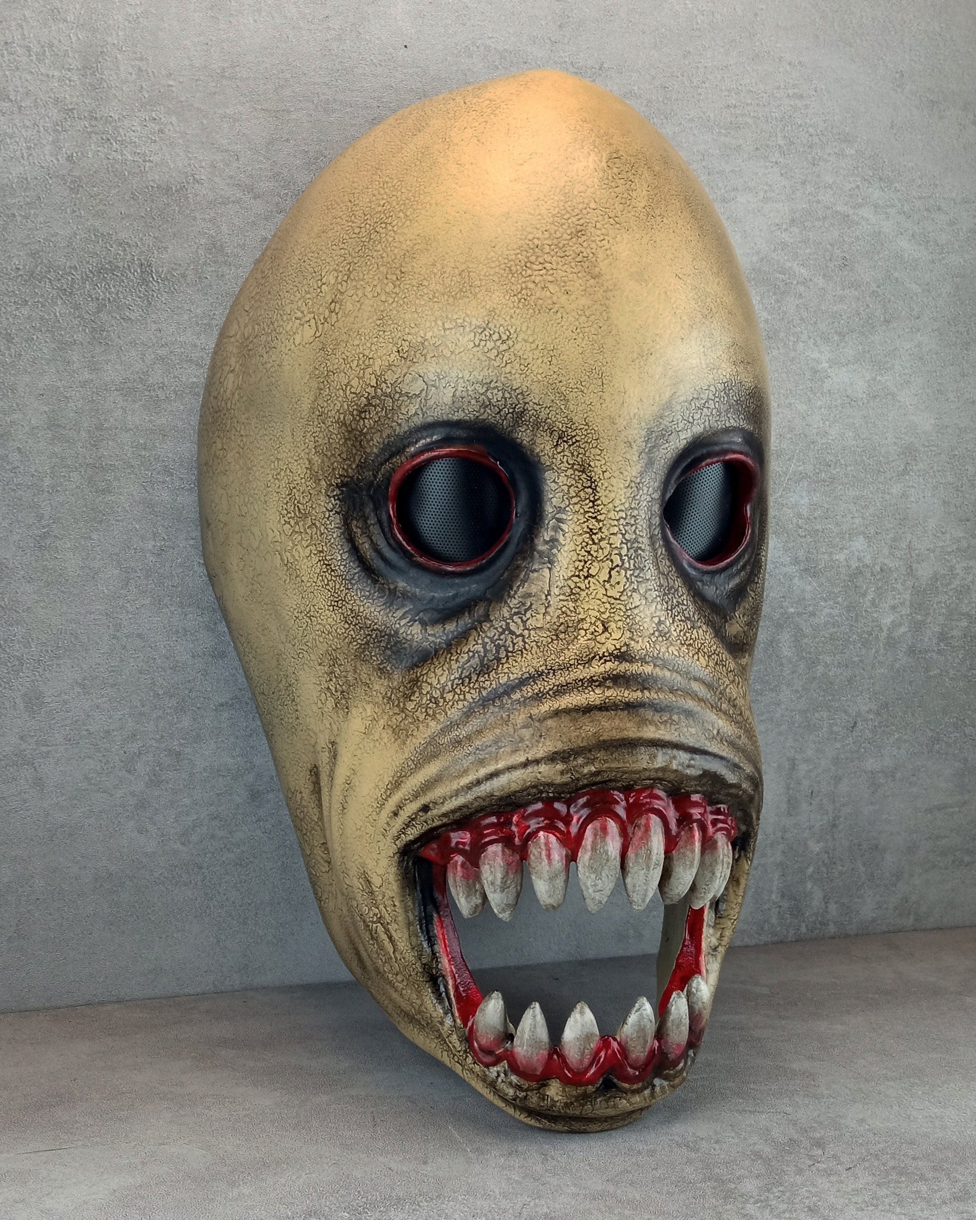 Nightfang Phantom Mask