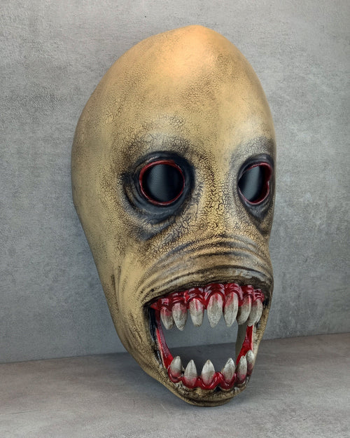 Nightfang Phantom Mask