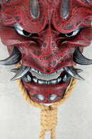 Maskenriss, Traditionelle japanische Hannya-Maske, rote und schwarze Samurai-Maske, tragbare Maske, Dämonenmaske, Oni-Maske, Wanddekoration, Oni-Maske mit Seil