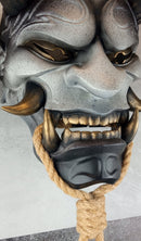 Traditionelle japanische Hannya-Maske, graue und schwarze Samurai-Maske, tragbare Maske, Kabuki-Dämonenmaske, Oni-Maske, Wanddekoration Oni-Maske mit Seil