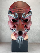 Rote Cracked Tengu-Maske (Vollgesicht)