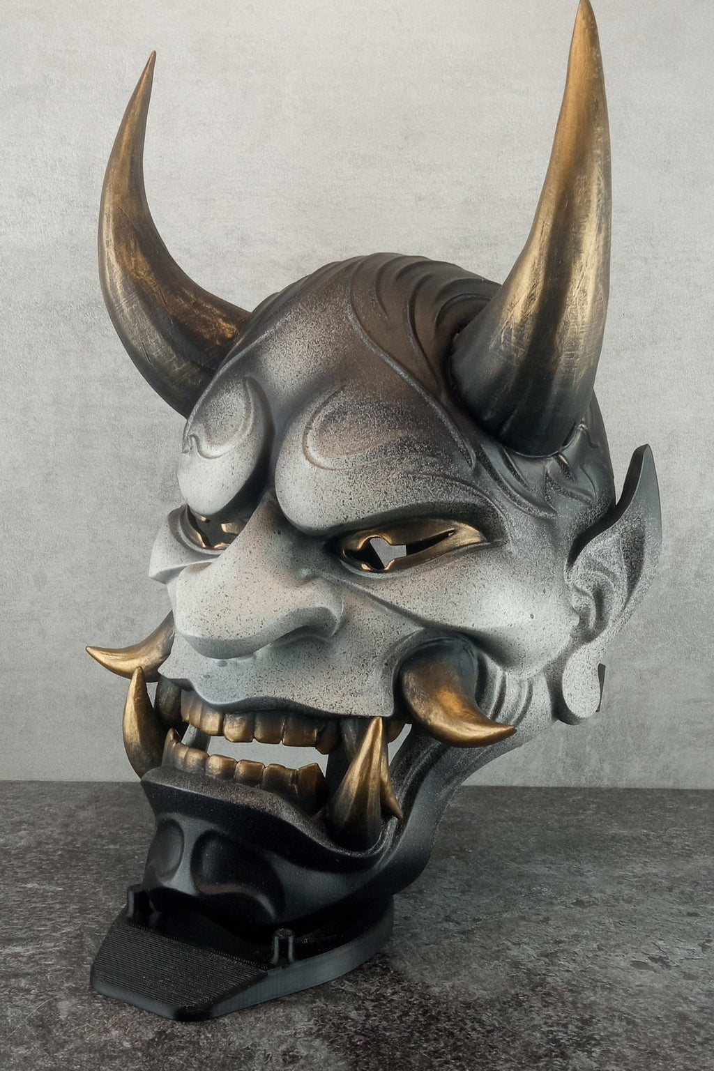 Traditionelle japanische Hannya-Maske, graue und schwarze Samurai-Maske, tragbare Maske, Kabuki-Dämonenmaske, Oni-Maske, Wanddekoration Oni-Maske mit Seil