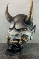 Traditionelle japanische Hannya-Maske, graue und schwarze Samurai-Maske, tragbare Maske, Kabuki-Dämonenmaske, Oni-Maske, Wanddekoration Oni-Maske mit Seil