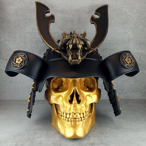 Wall decor "Samurai skull" (gold tone skull)