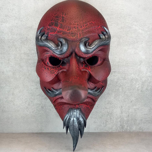 Rote Cracked Tengu-Maske (Vollgesicht)