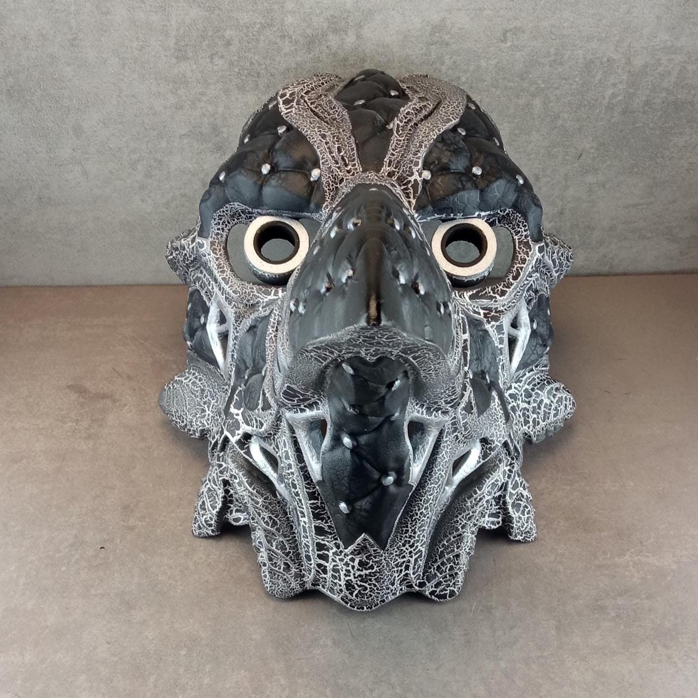 Cyberpunk Raven Mask – Black and White with Cracks – Plague Doctor Style